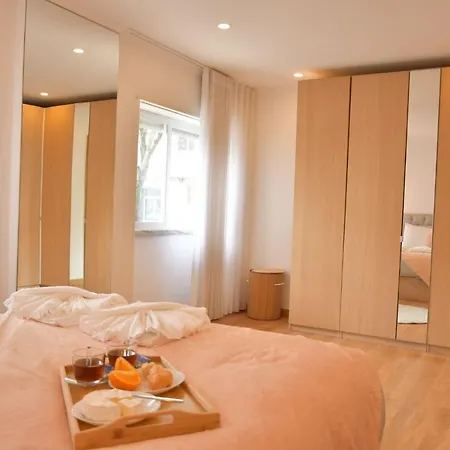 Glam 3 Bedroom Apartmán *