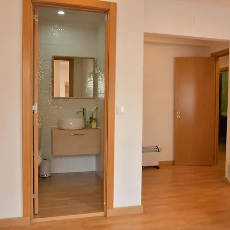 Glam 3 Bedroom *